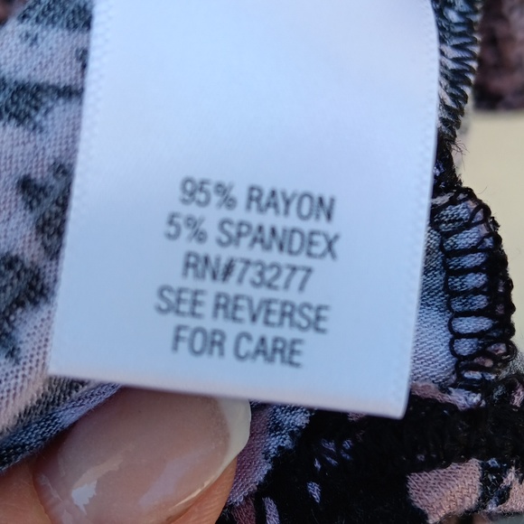 DANA BUCHMAN TOP - Picture 4 of 4